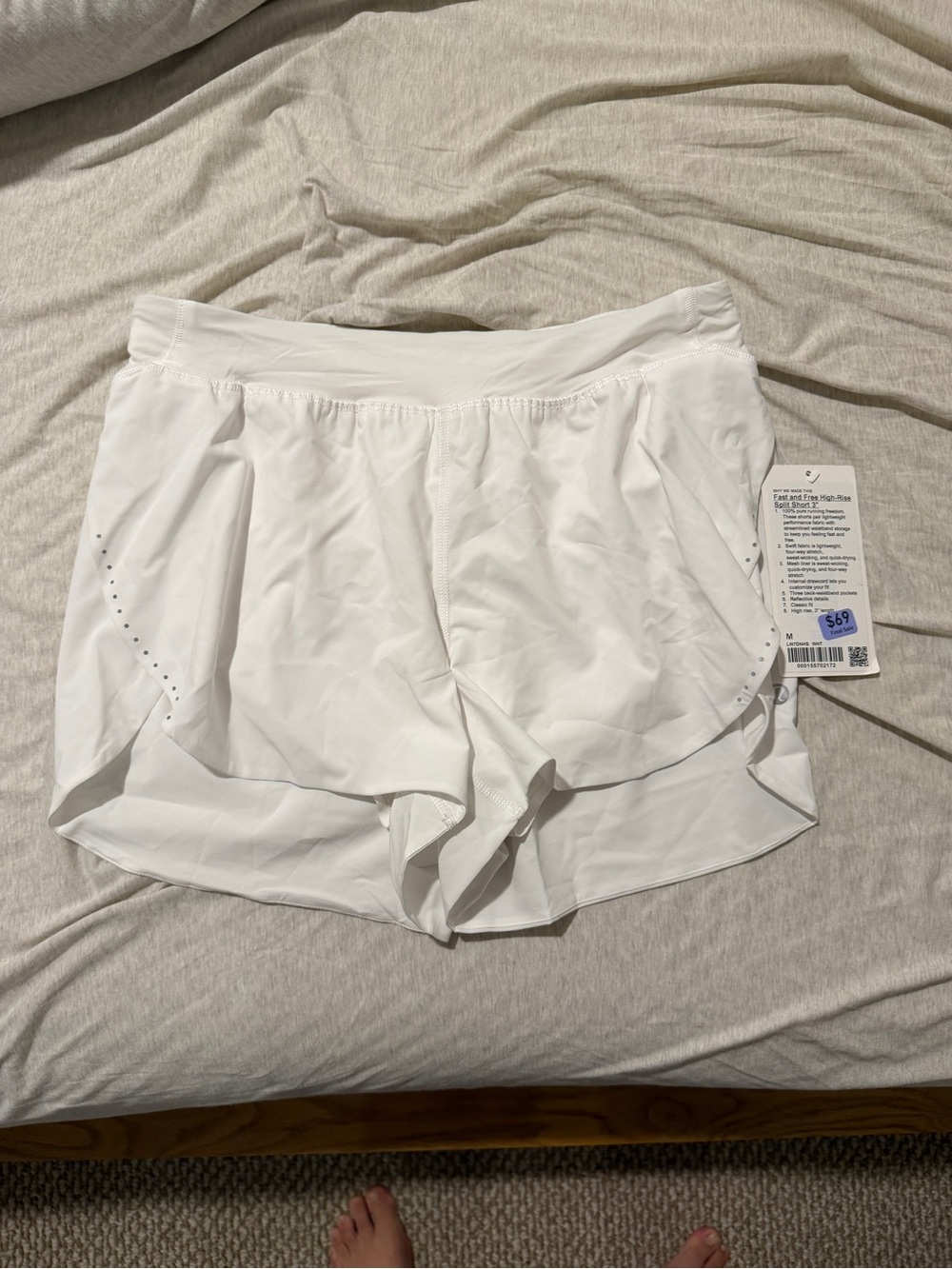 Fast and Free High-Rise Split Short 3"